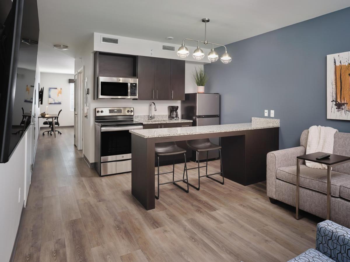 Stayapt Suites Raleigh-Durham/Rtp Clegg ภายนอก รูปภาพ